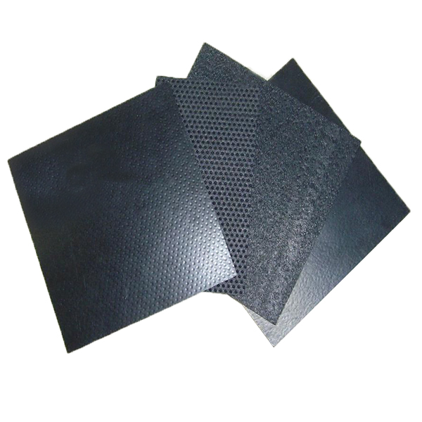 河道治理工程到底選擇土工膜好些還是膨潤土防水毯合適？